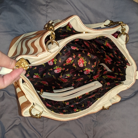 BETSEY JOHNSON LARGE BAG - Picture 2 of 14